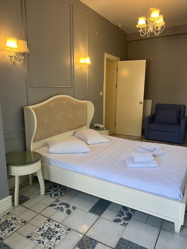 Buyukada Cankaya Hotel 15/50