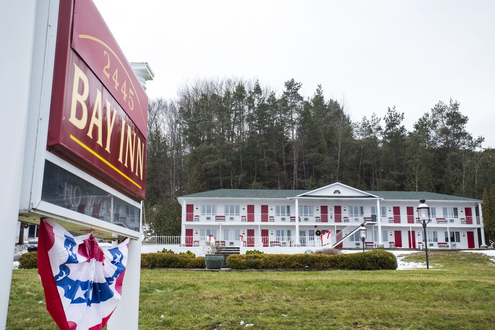 Bay Inn of Petoskey 3/68