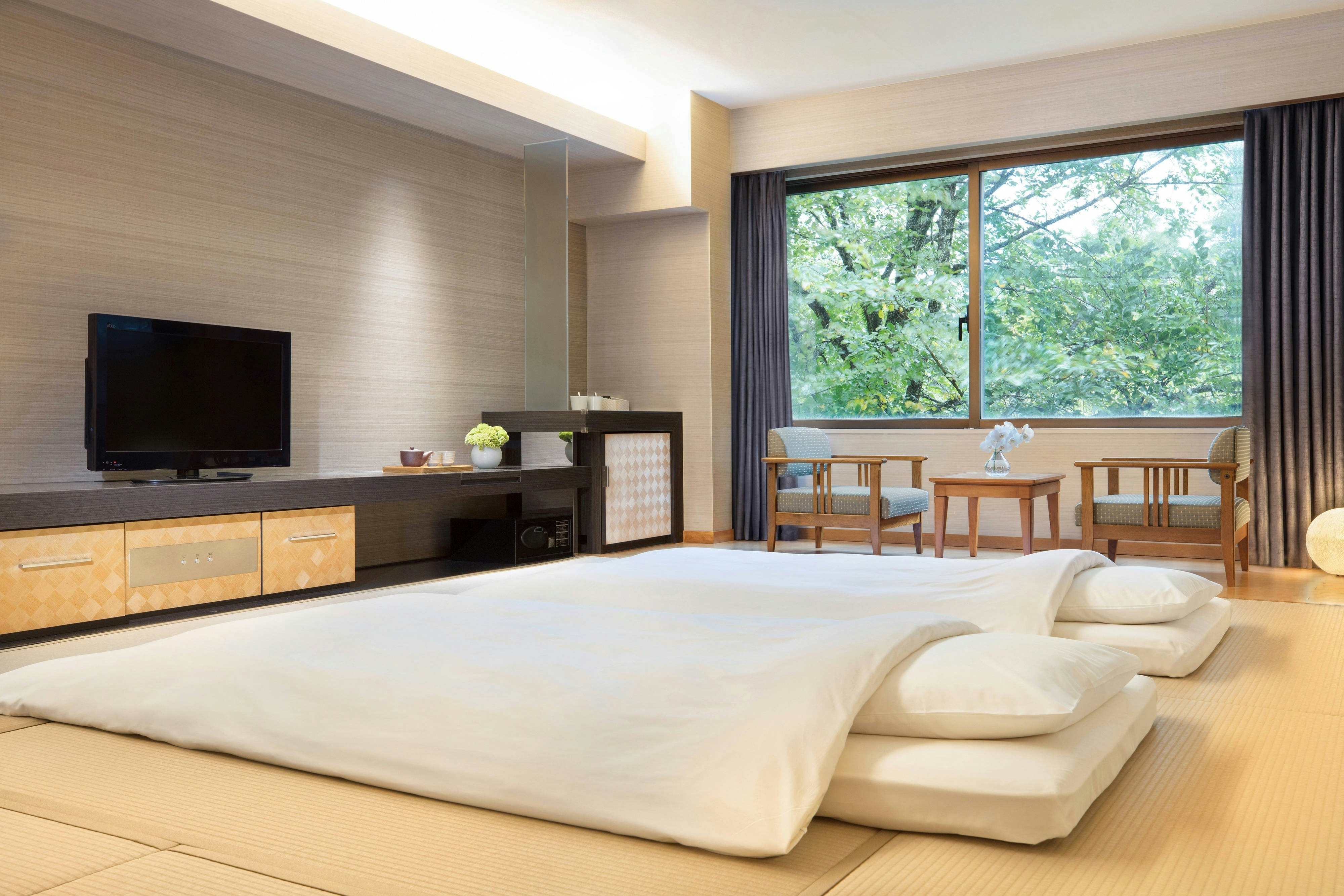 Room, Twin Beds