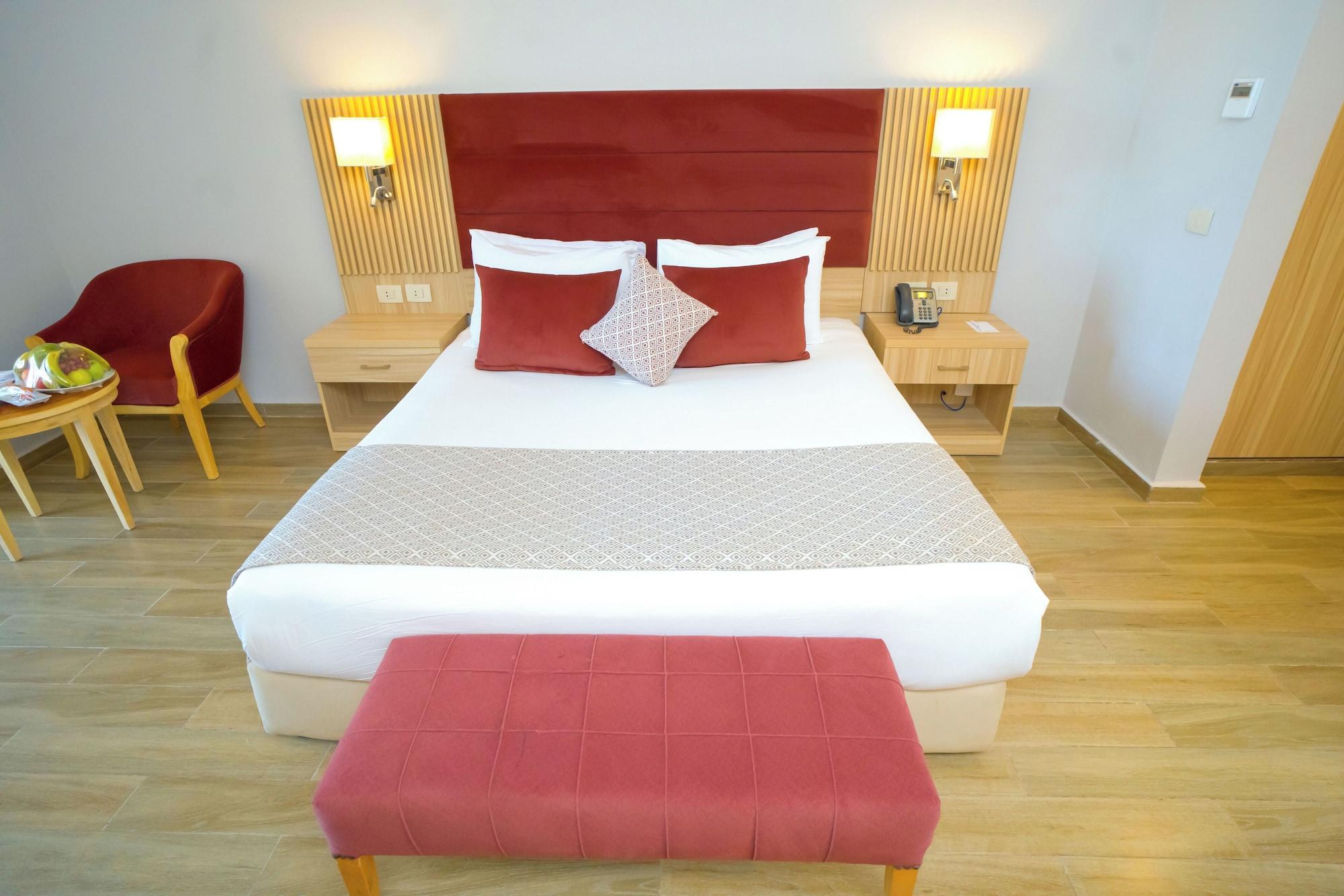 Room, King Bed, Stella Beach Resort & Spa - Makadi Bay 2/4