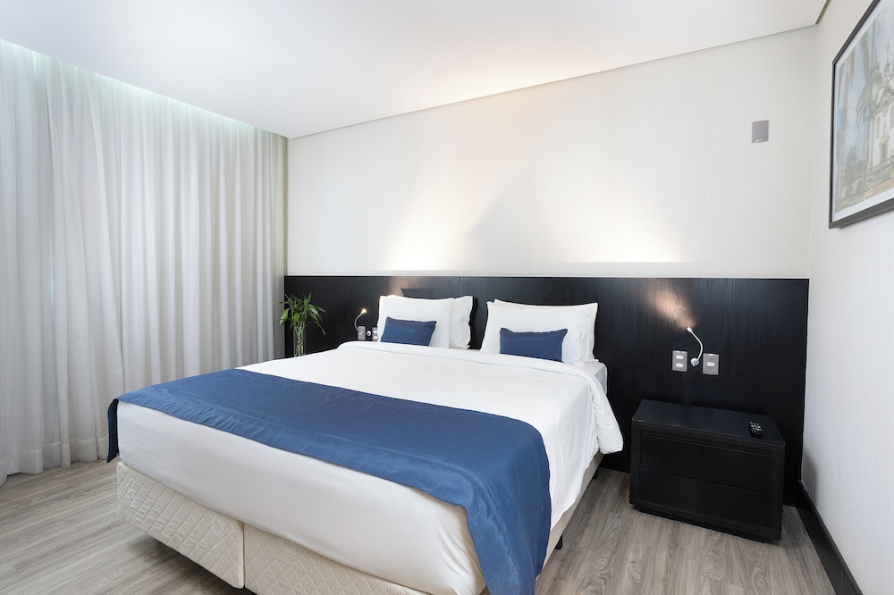 PREMIUM DOUBLE BED