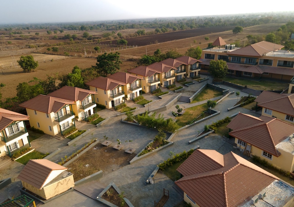 The Fern Wisteria Resort Dhari 46/53