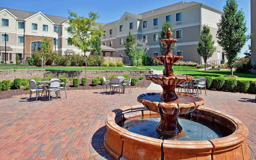 Staybridge Suites O Fallon Chesterfield 44/50