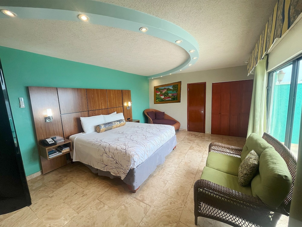 Lindbergh Bay Hotel And Villas 24/68
