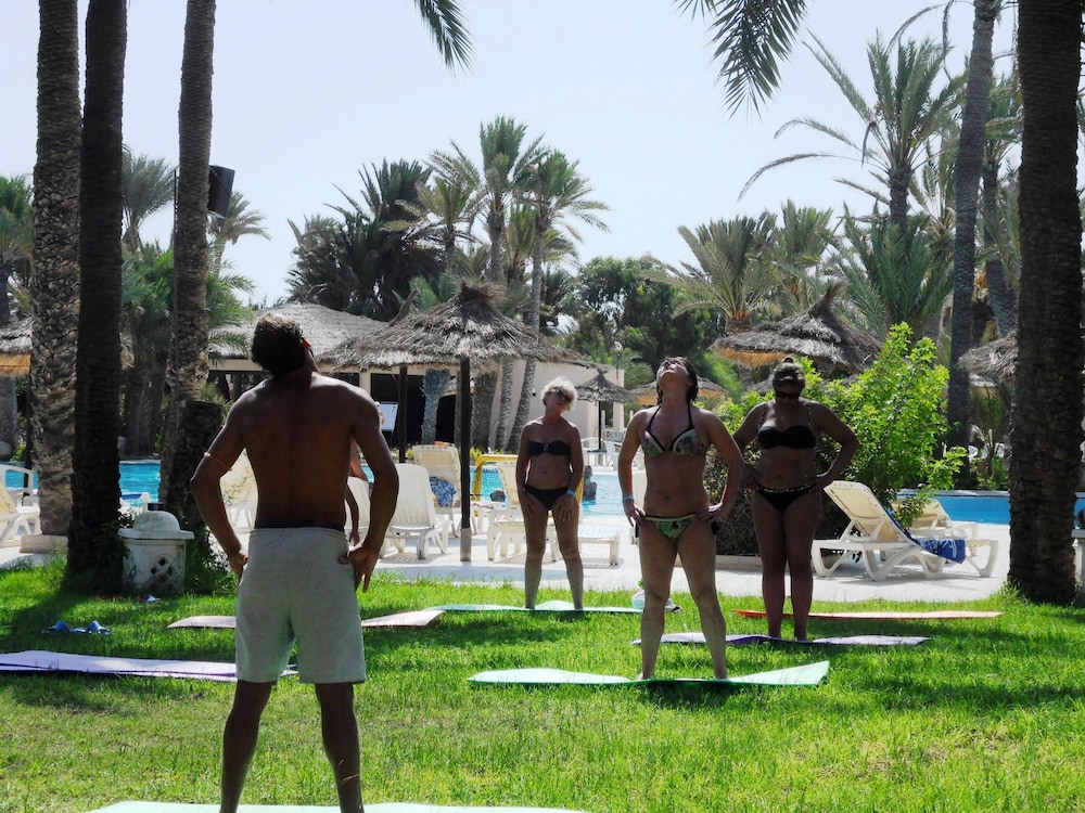 ZITA BEACH RESORT 33/50