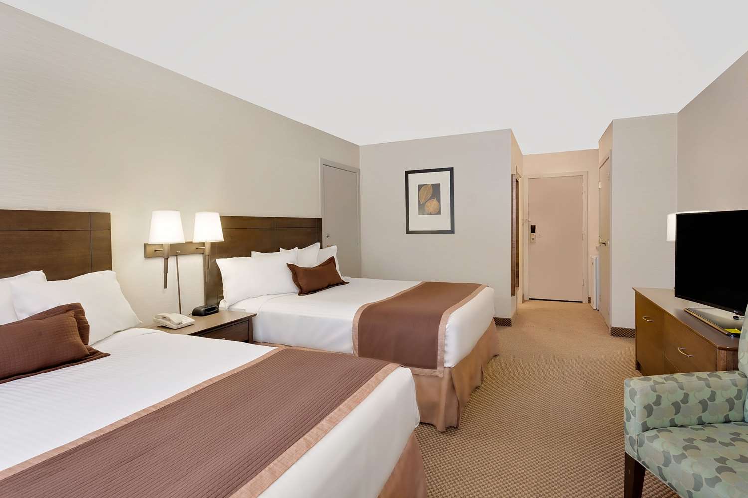 Ramada By Wyndham Kamloops 10/47