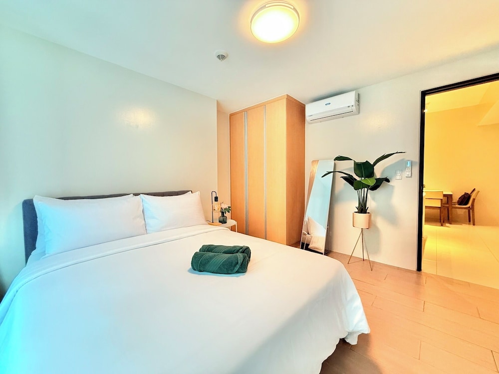 One Uptown Residence Bgc 26/50