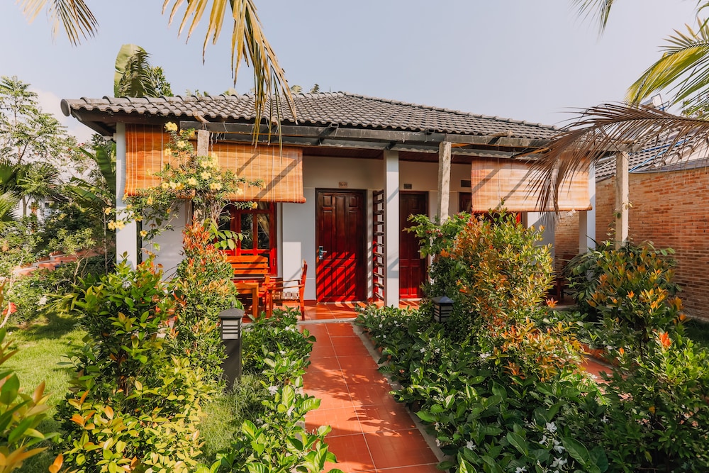 Palm Hill Resort 2/66