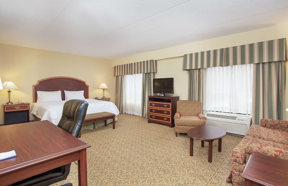Hampton Inn Pikeville 34/76
