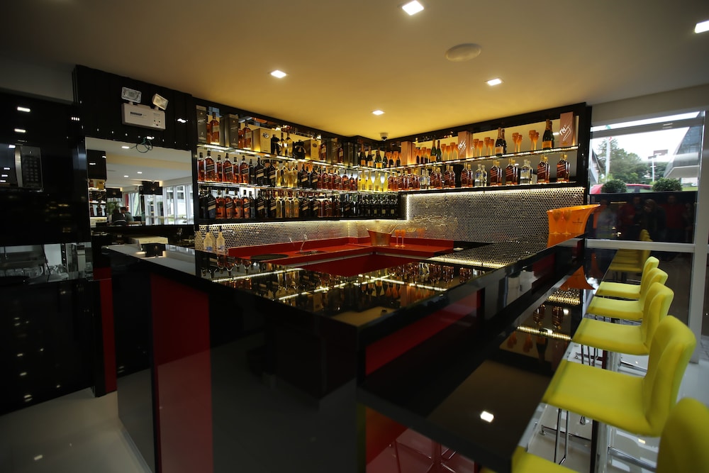 Holiday And Business Hotel 46/50