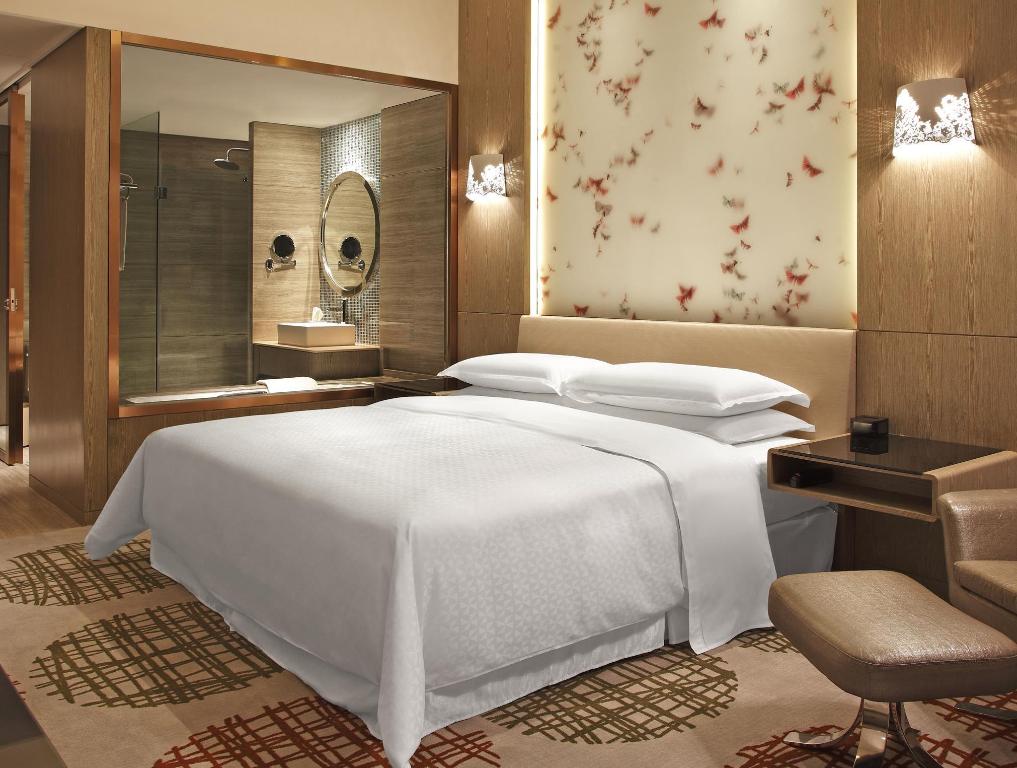 Theme, Forest, Guest Room, King Bed