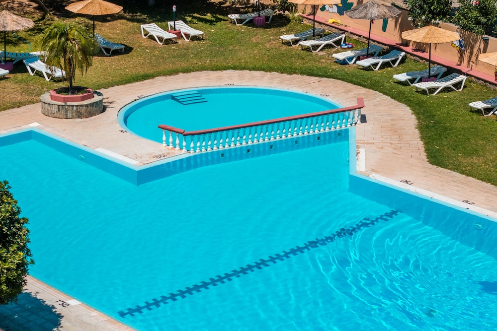 Cabu Hotel Adults Only 37/43