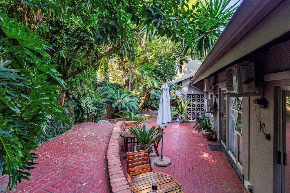 Pumleni Guesthouse 41/50