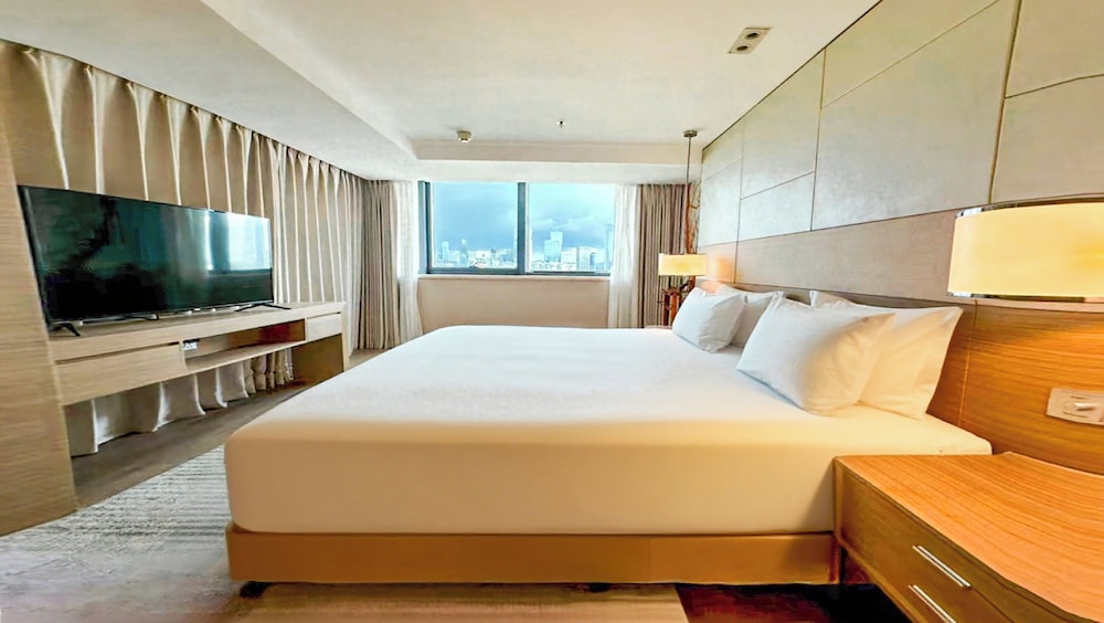 Holiday Inn Donghua 15/49
