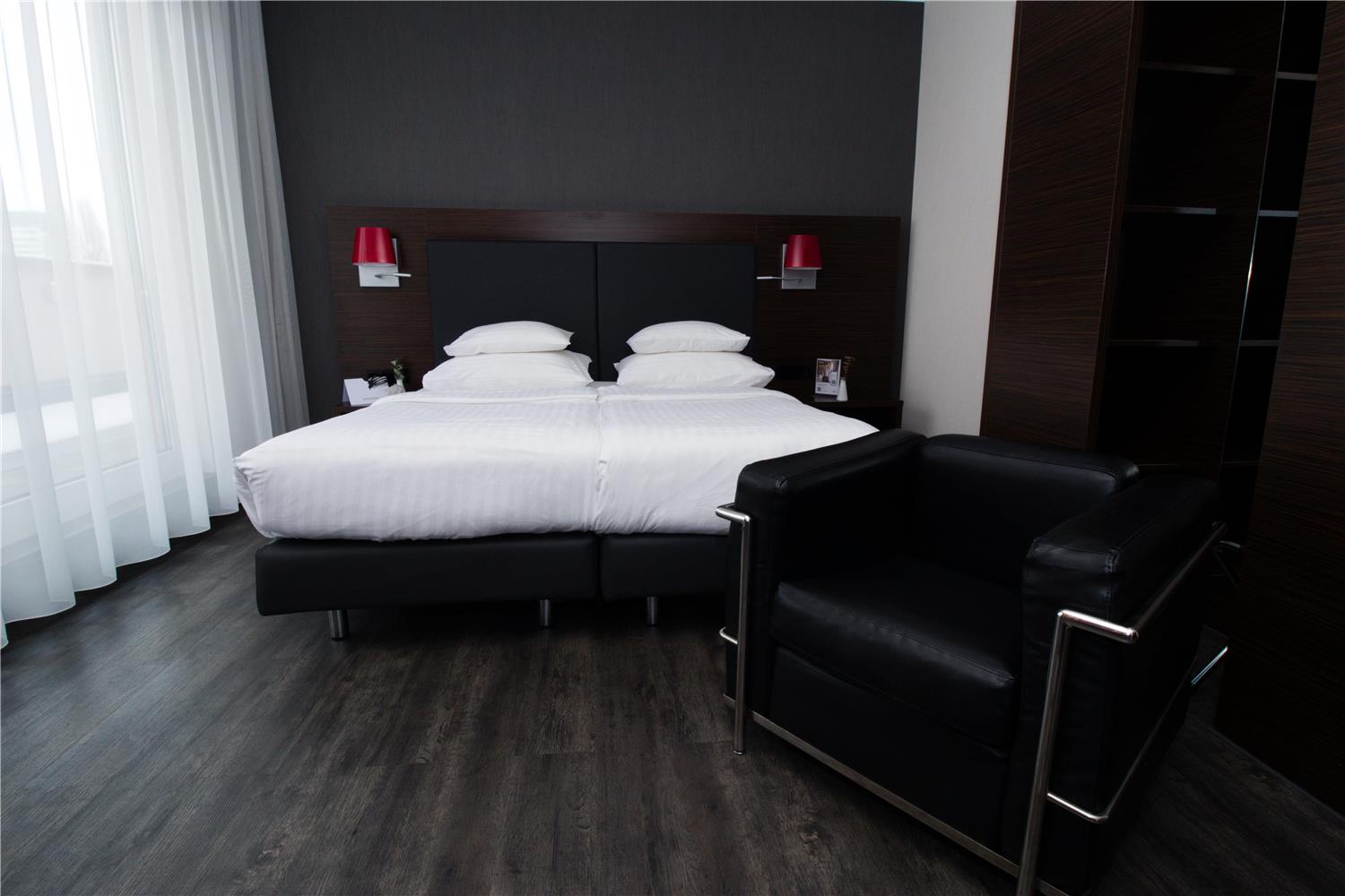 Comfort, Twin Beds