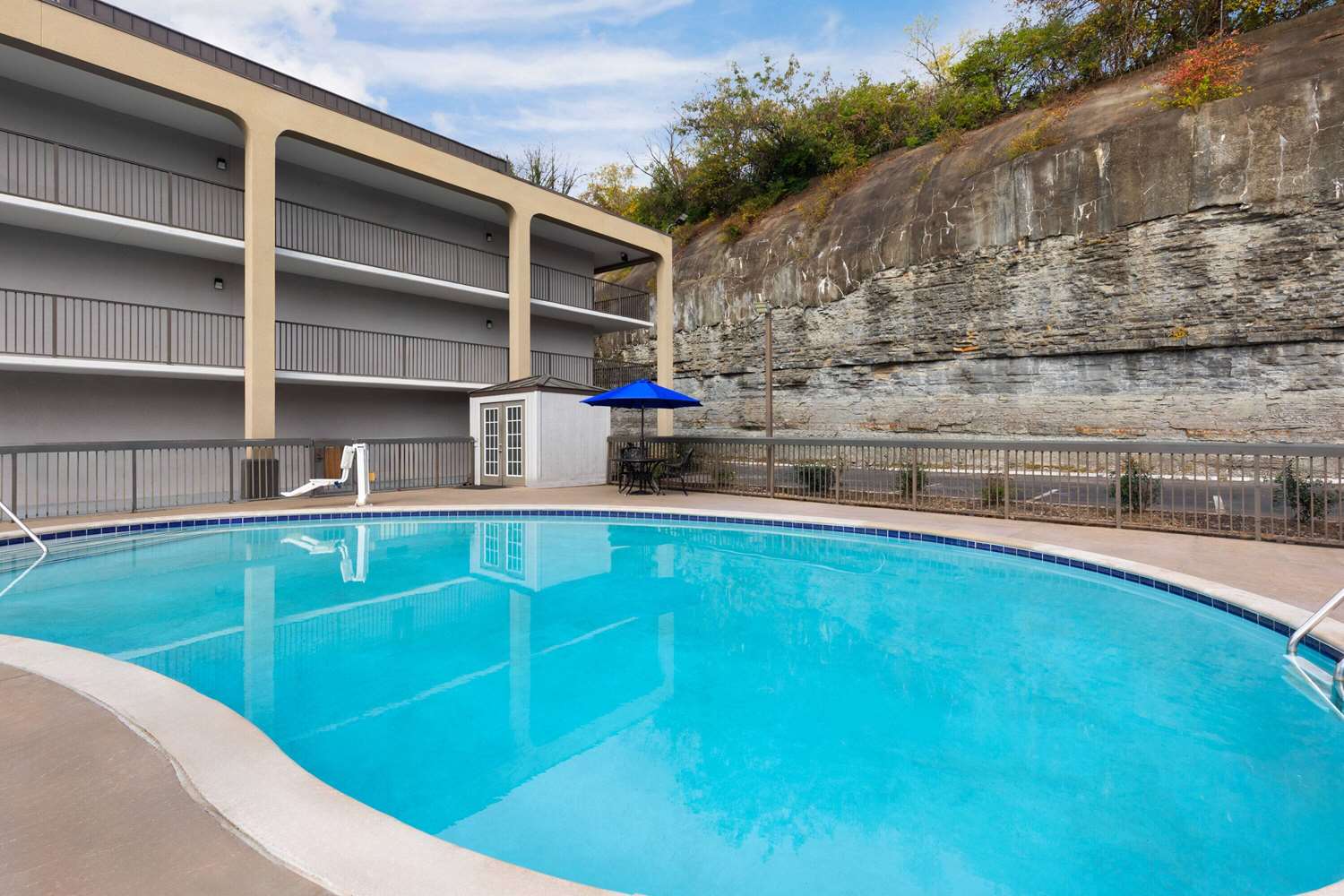 Baymont by Wyndham Nashville 35/53