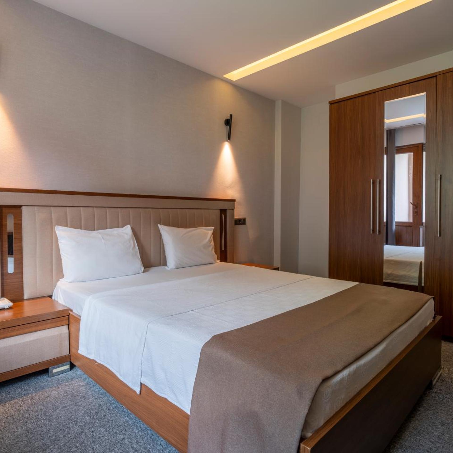 Ts Gold Hotel 14/56