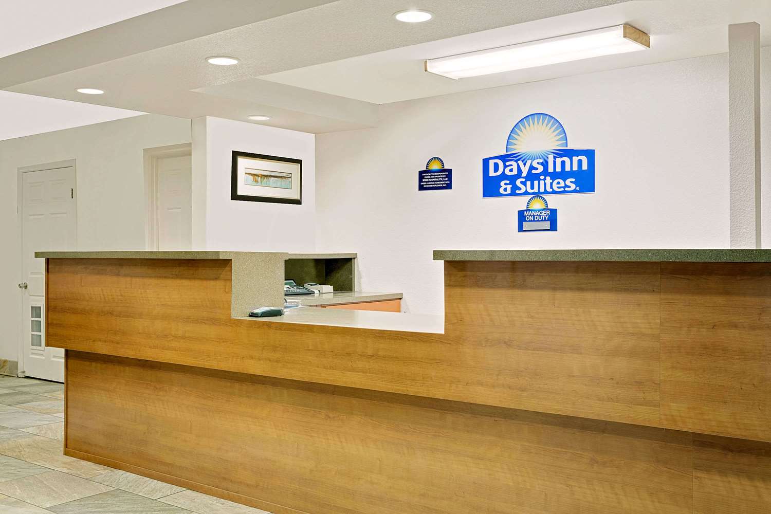 Days Inn & Suites By Wyndham Needles 8/30