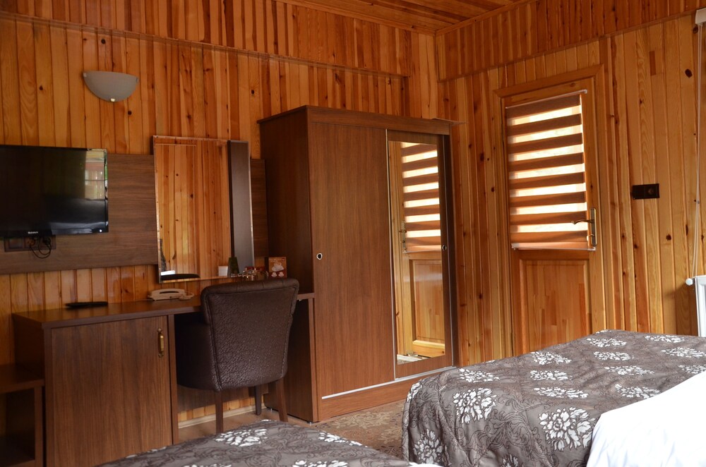 Goblec Hotel 36/72