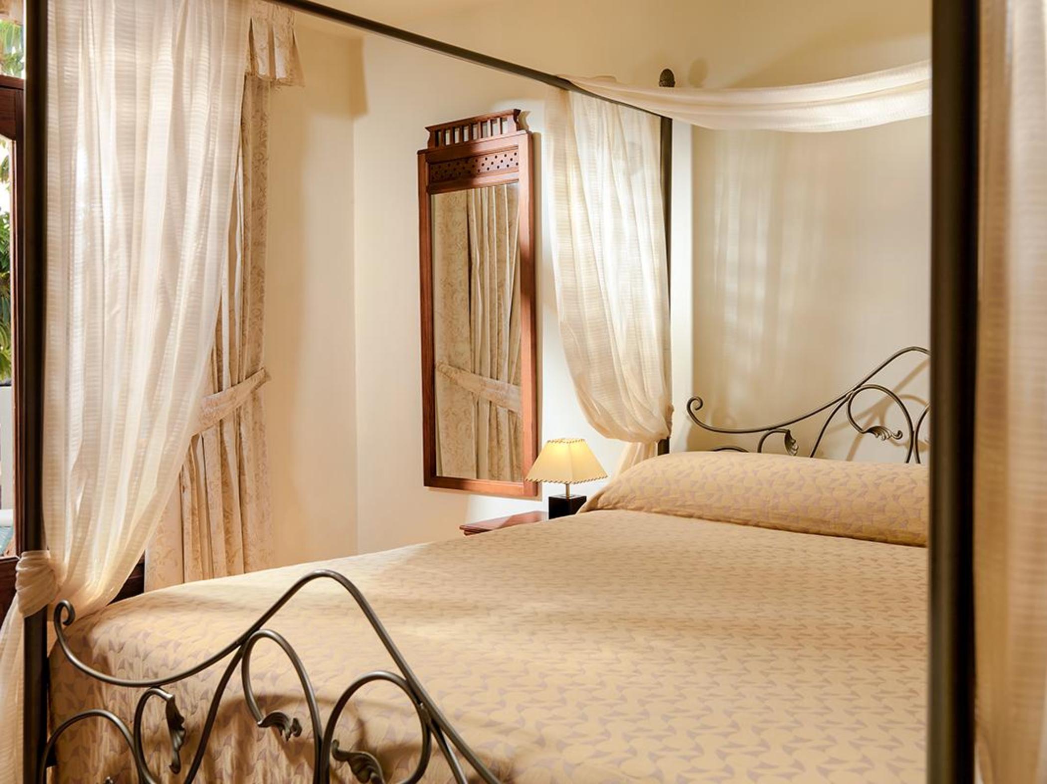 One Bedroom Apartment Suite