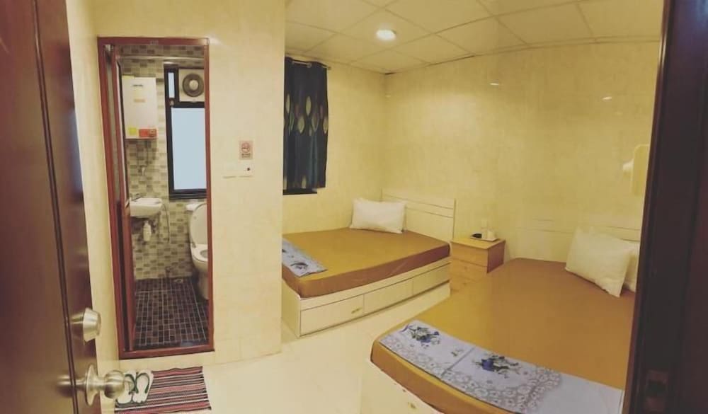 Cebu Hostel 63/64