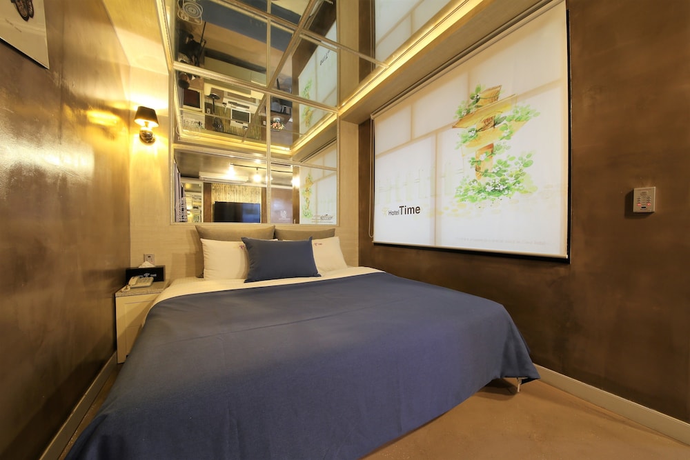 Time Hotel 30/74