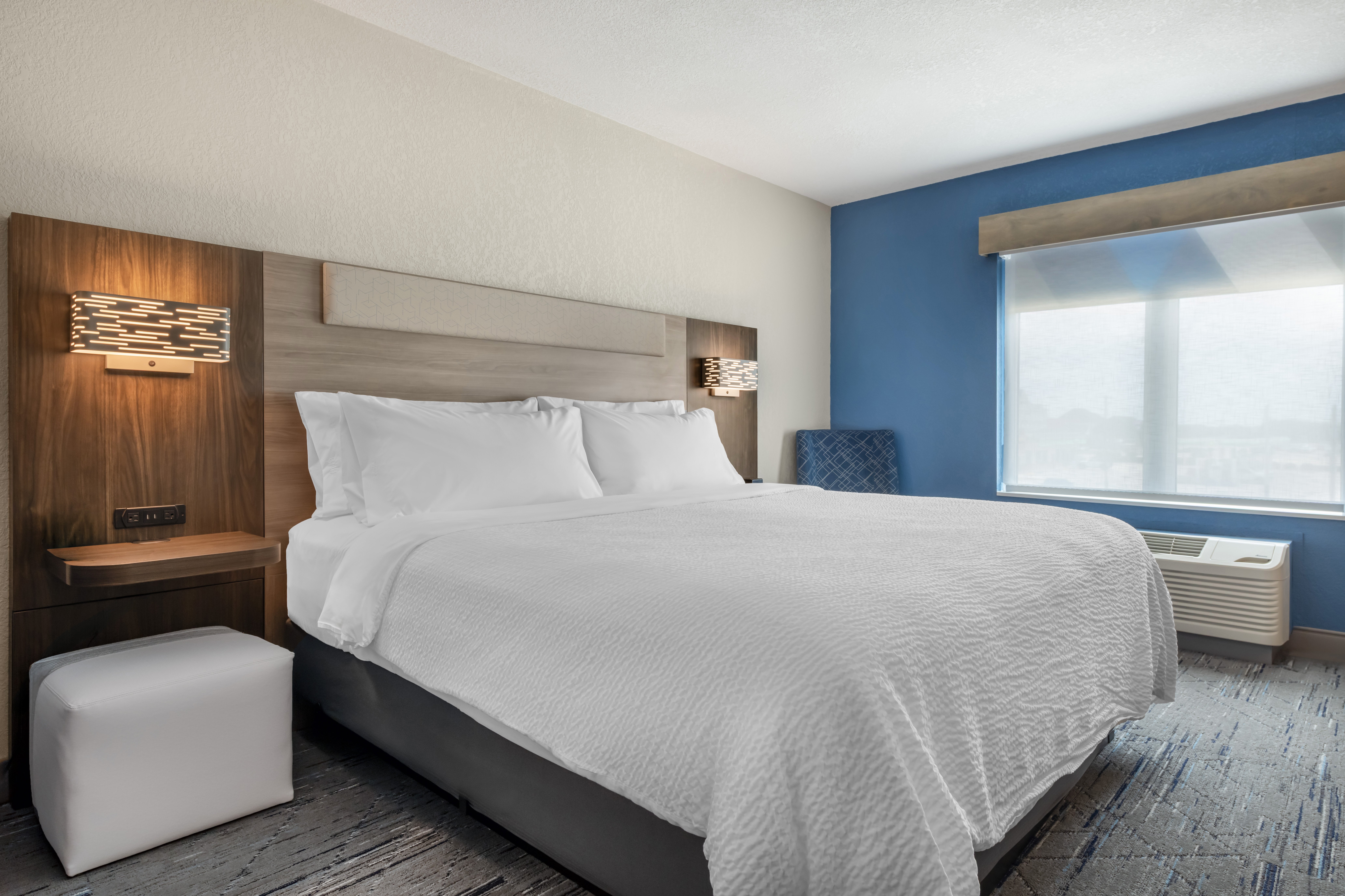 Holiday Inn Express Hotel & Suites Northwood 27/71