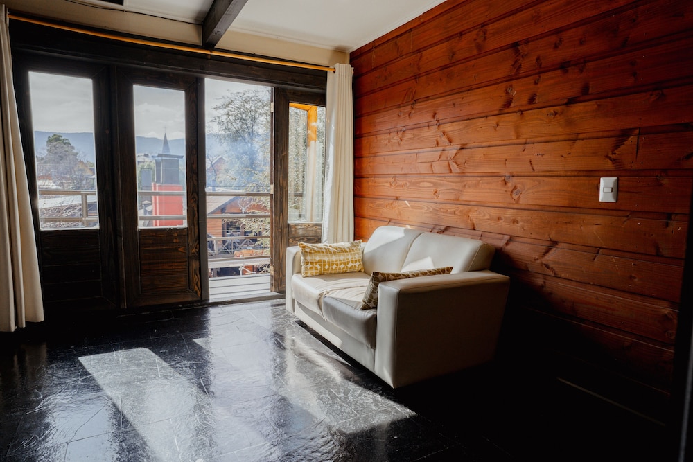 Newen B&B Pucon 20/20