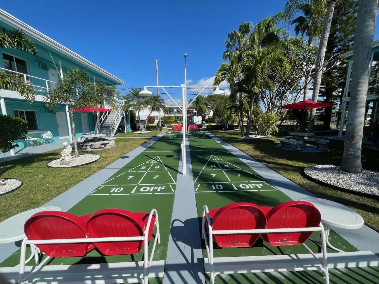 Sea Jay Motel & Marina 42/50