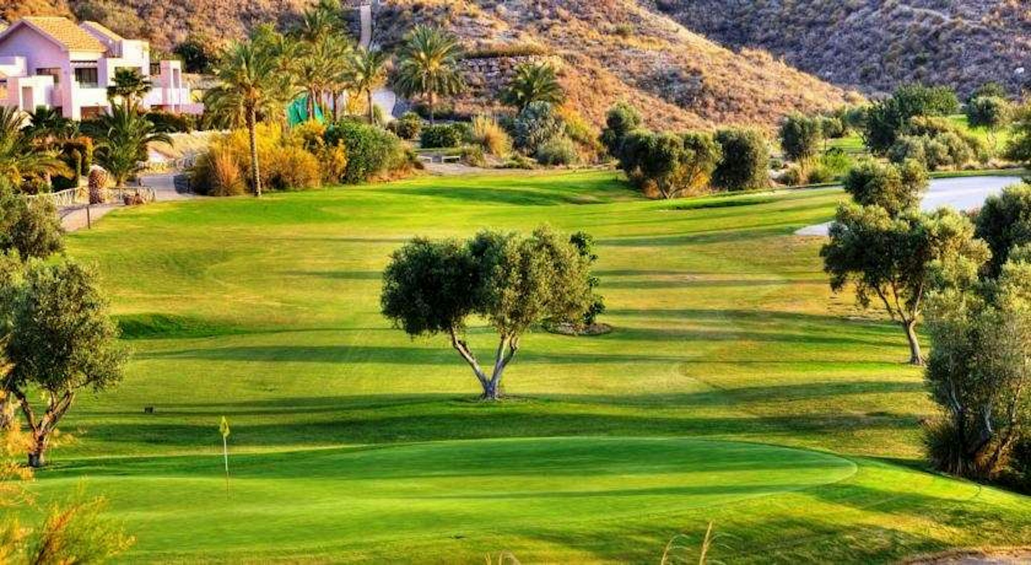 Valle del Este Golf Resort 32/34