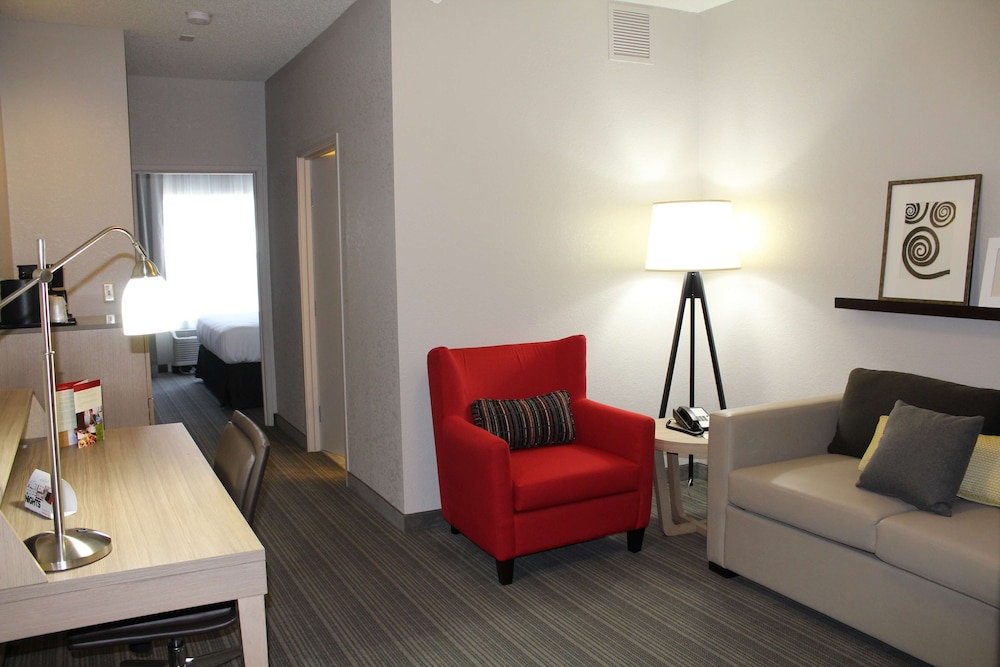 Country Inn & Suites by Radisson, Brooklyn Center, MN 20/30