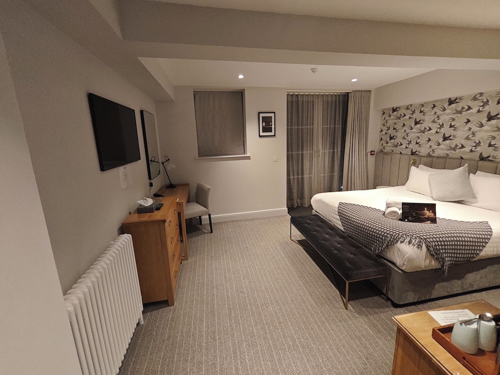 Trenython Manor 25/59