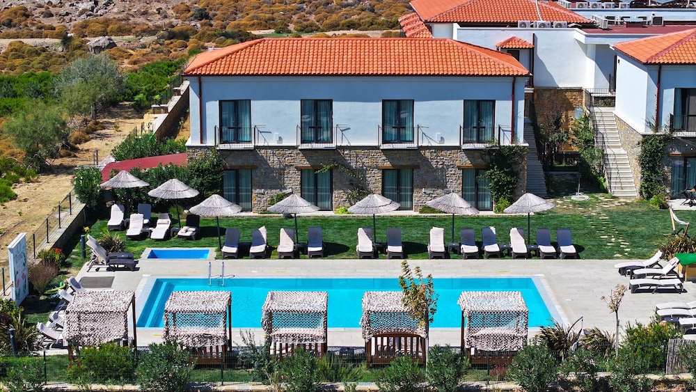 Kotinos Beach Hotel 6/47