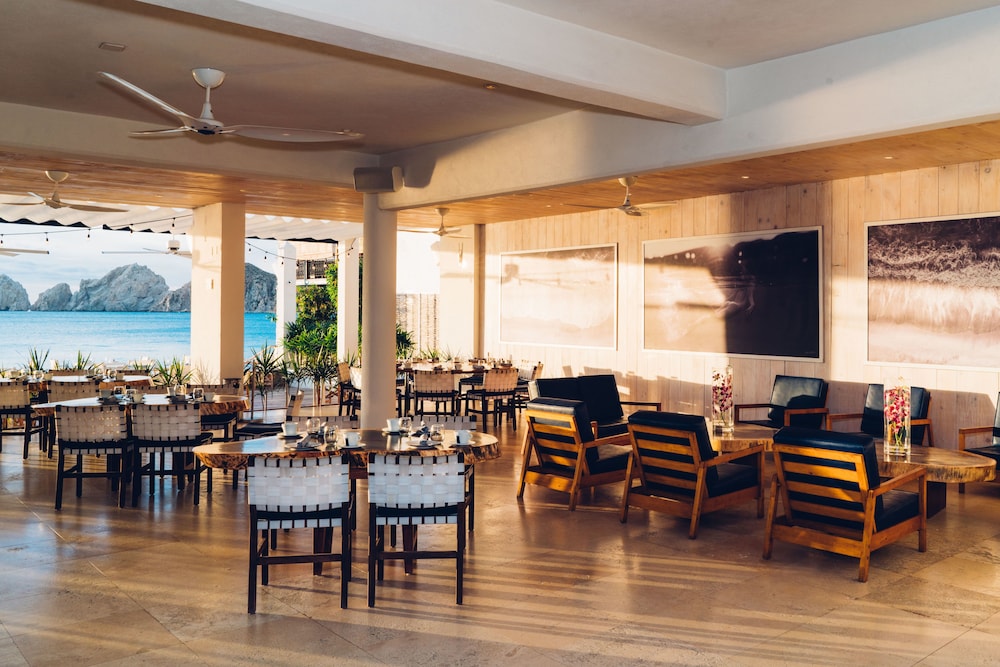 Bahia Hotel and Beach House 64/76