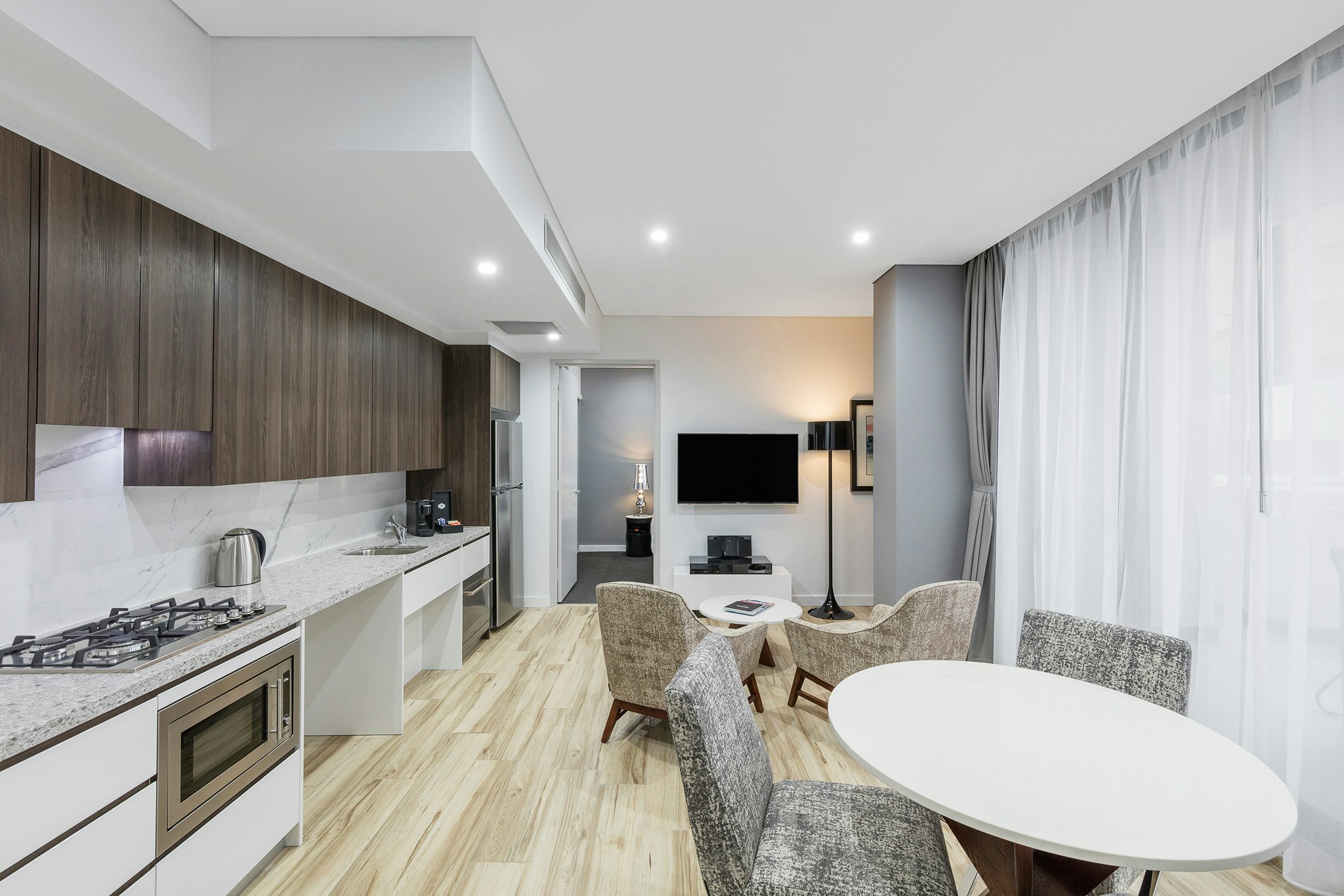 Meriton Suites Church Street Parramatta 25/25