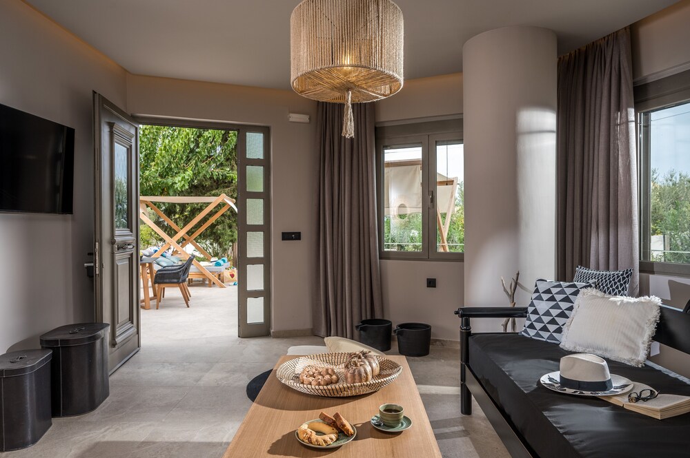 Grace Villas Collection Adult Only 18 + 74/149
