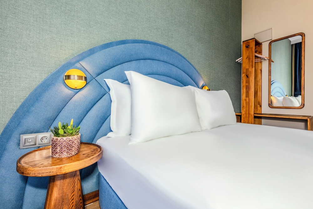 Nenessa Airport Hotel 30/46