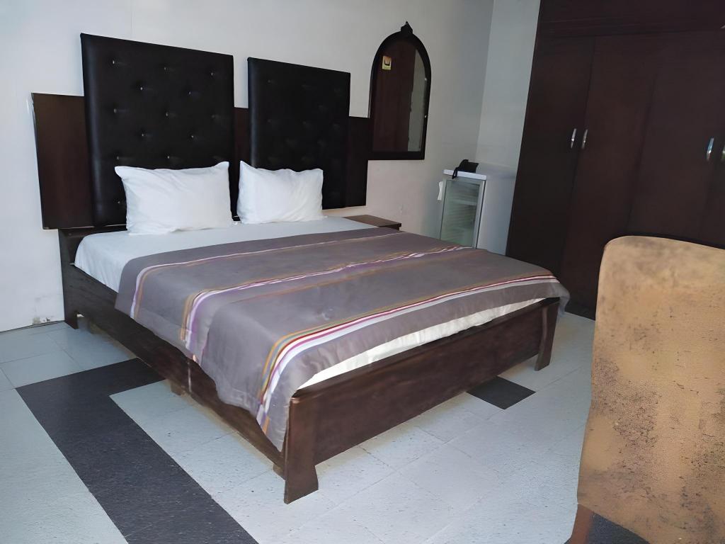 Cynergy Suites Apapa photo5