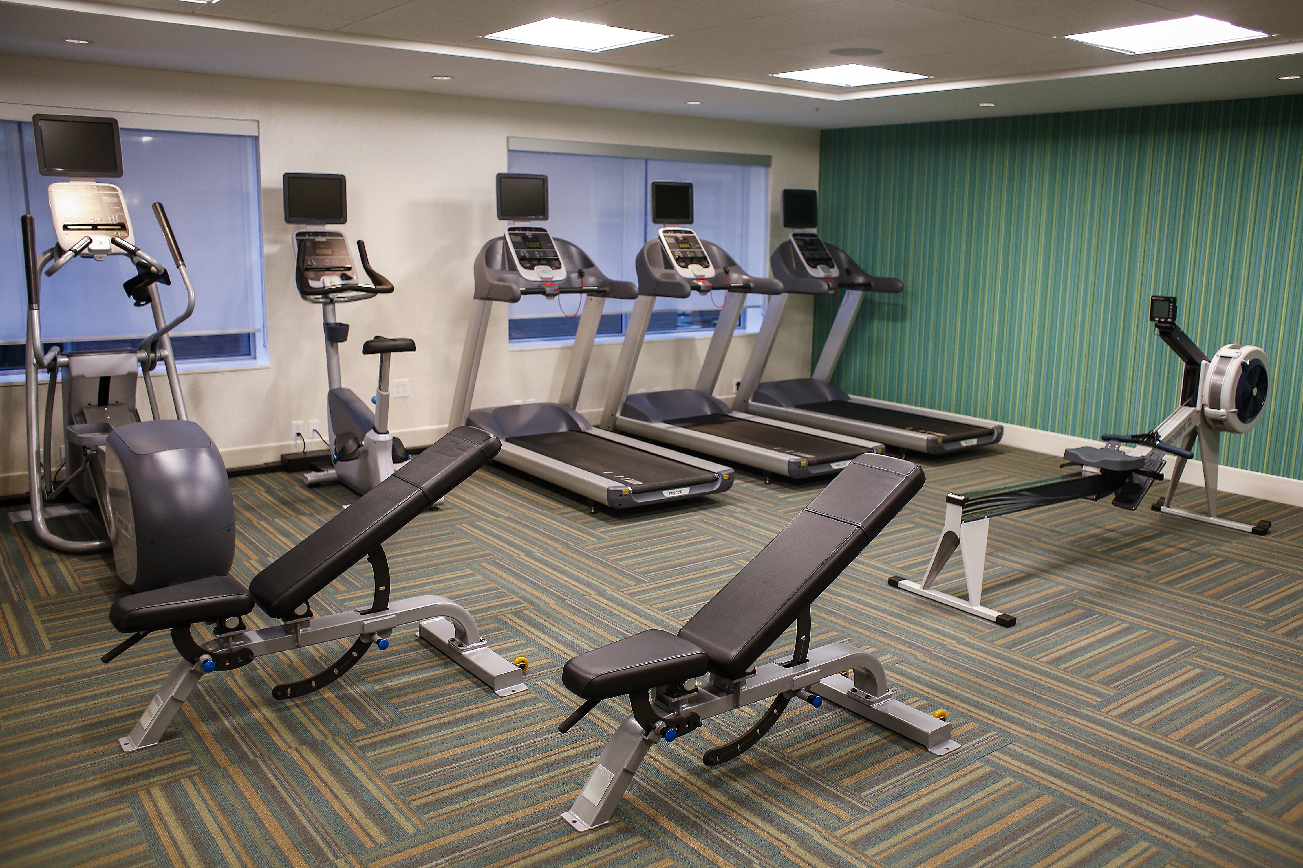 Holiday Inn Express And Suites Louisville Downtown 45/71