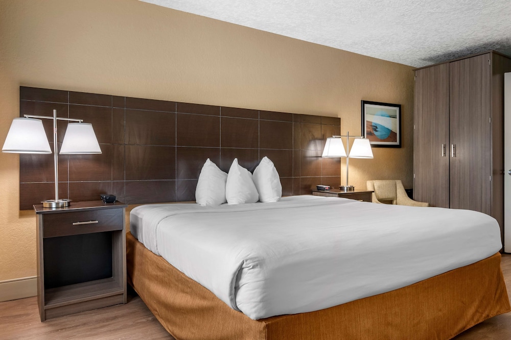 Best Western Space Shuttle Inn 16/42
