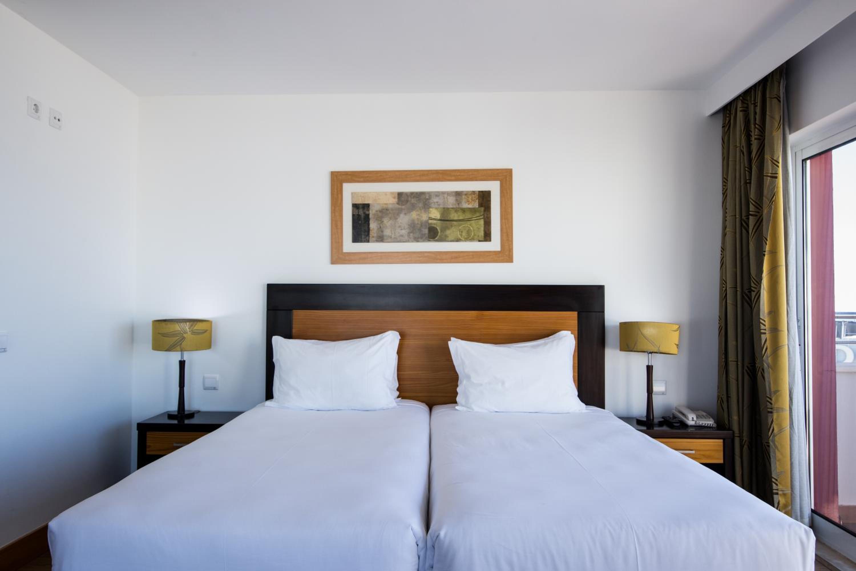 Suite, Twin Beds