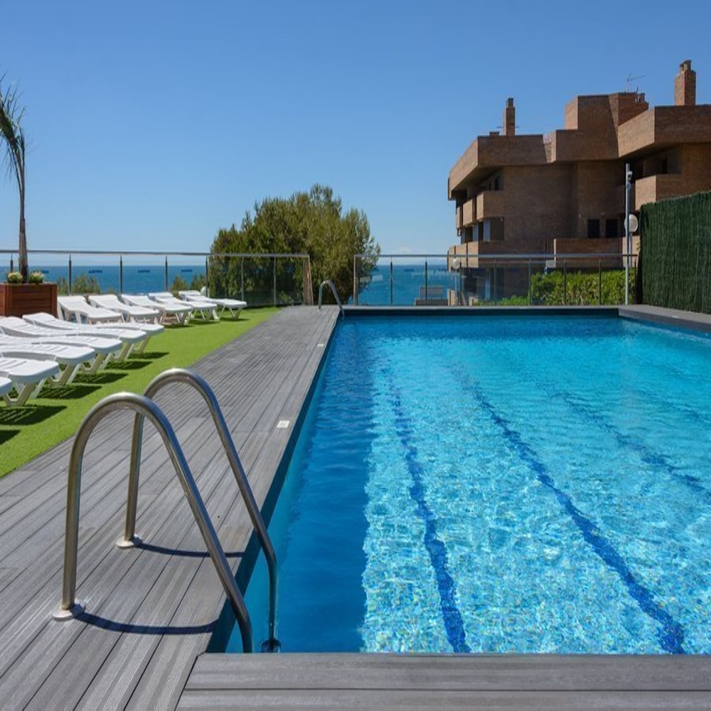 Albatros Apartamentos 10/30