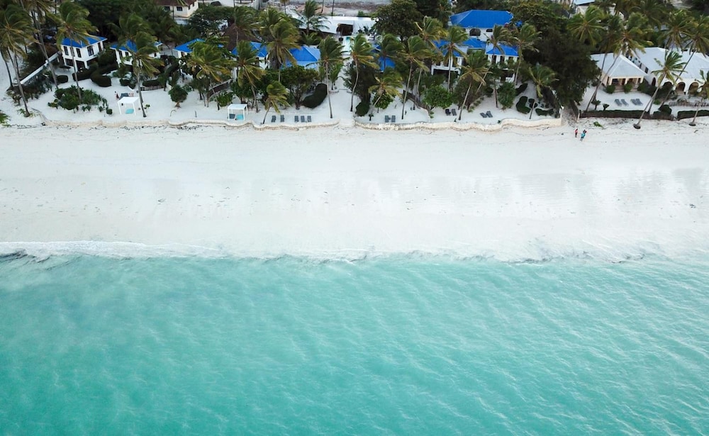 Indigo Beach Zanzibar 62/75
