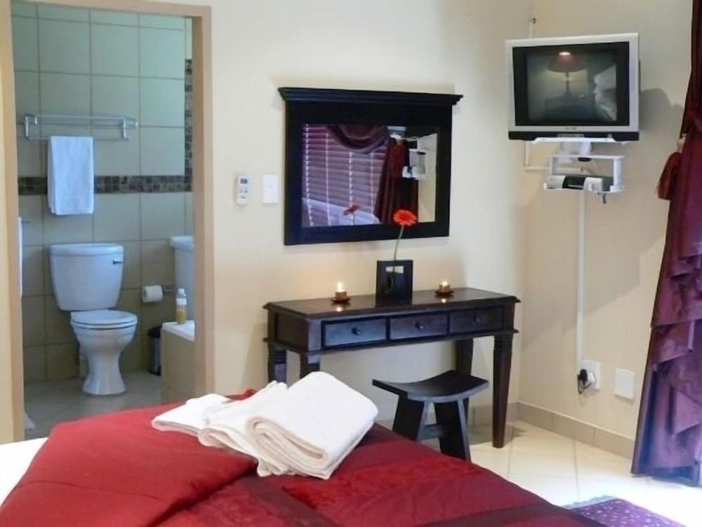 Rustenburg Boutique Hotel 15/50
