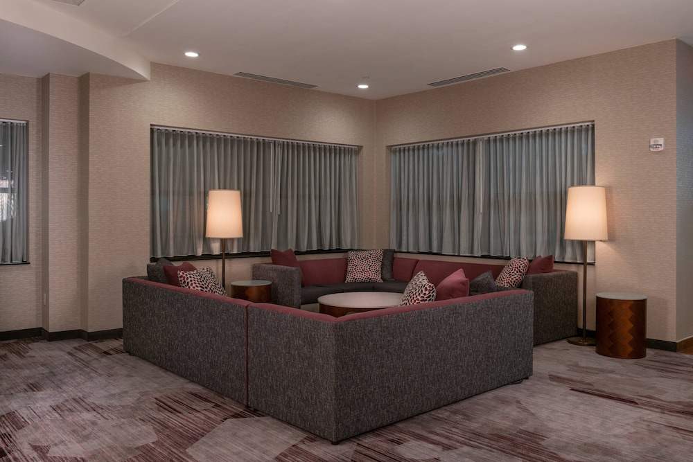 Courtyard by Marriott Newark University of Delaware 24/50