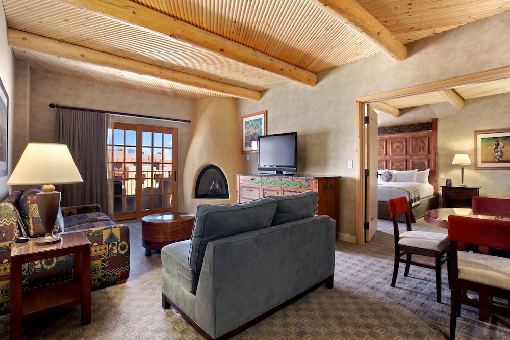 Hilton Santa Fe Buffalo Thunder 39/69