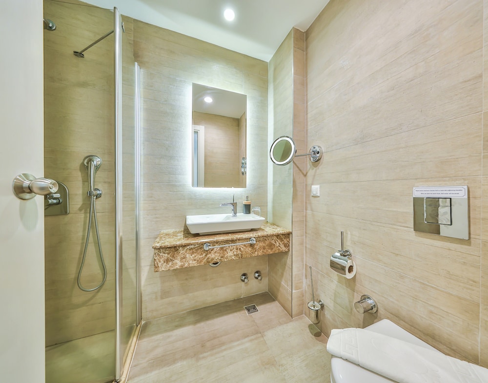Livia Hotel 55/57