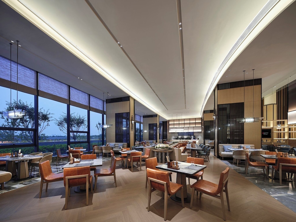 Hualuxe Hotels And Resorts Nanjing Yangtze River 36/50