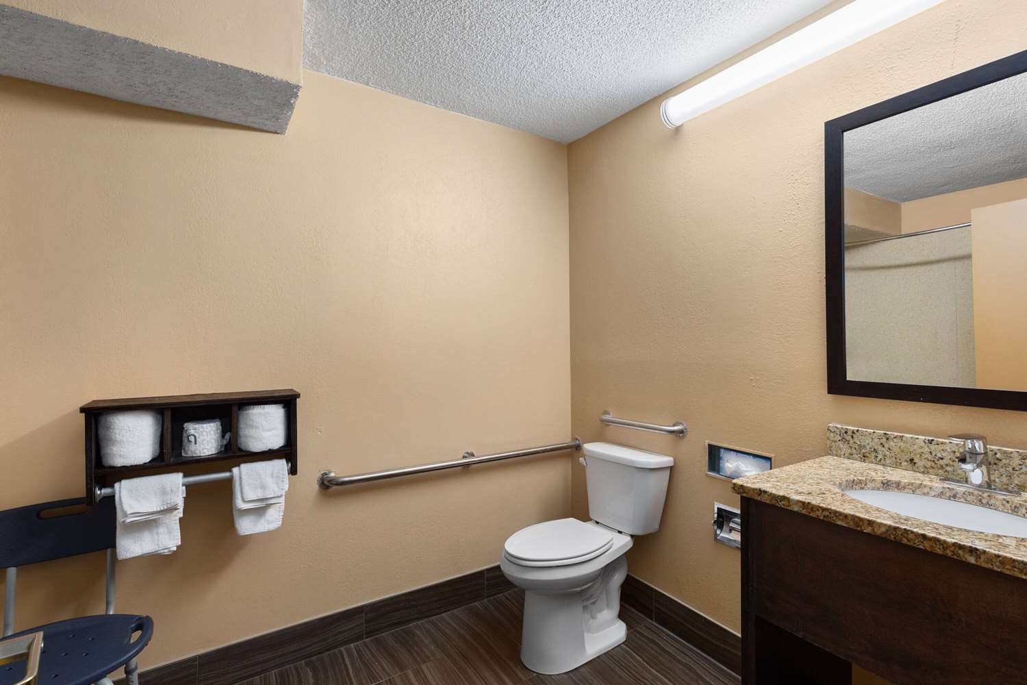 Super 8 by Wyndham Myrtle Beach/Market Common Area 34/35