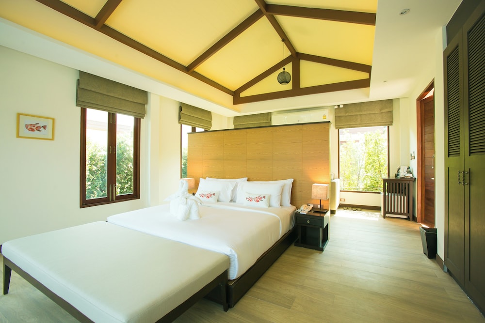 Triple Tree Beach Resort 13/43